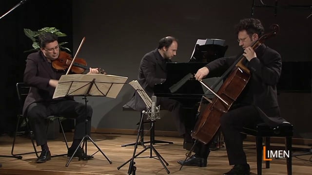 Altus Trio - R. Schumann 